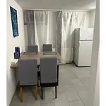 Hocken Strasse 11 شقة